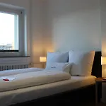 Ubytování v soukromí Gaestehaus Friedrichstrasse Ruhiges Mit Bad Zum Innenhof *