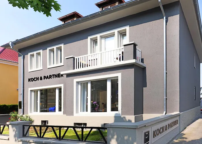 Alloggio in famiglia Gaestehaus Friedrichstrasse Ruhiges Mit Bad Zum Innenhof