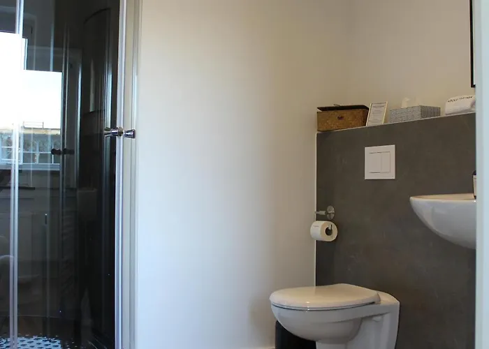 Gaestehaus Friedrichstrasse Ruhiges Mit Bad Zum Innenhof